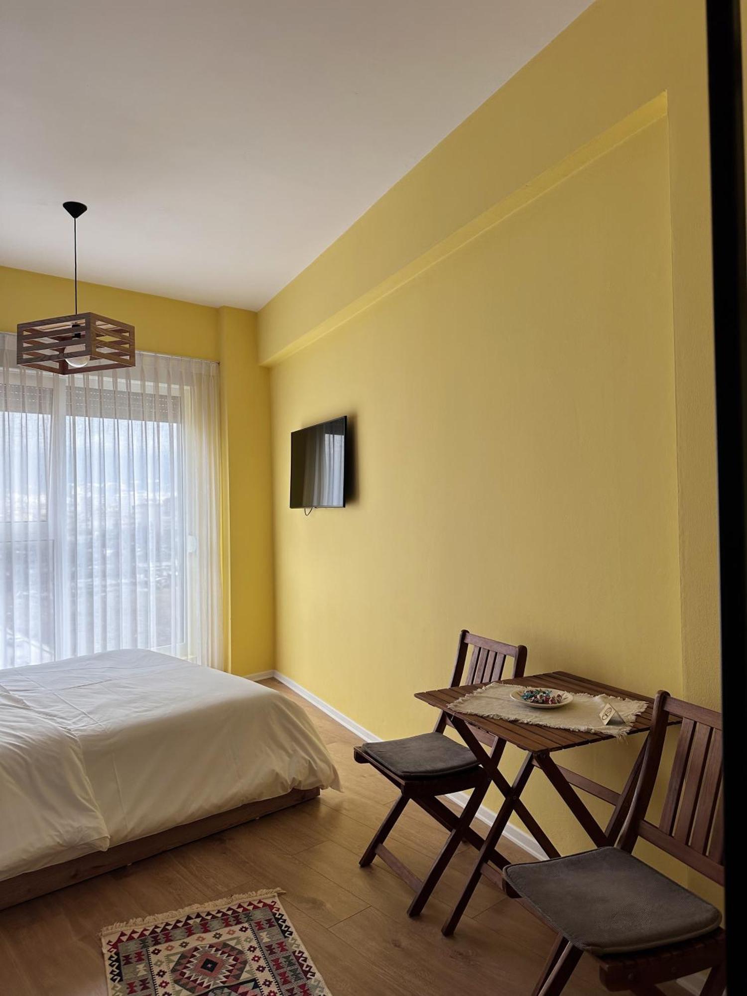 Bed and Breakfast 107 Dreams Тирана Екстер'єр фото