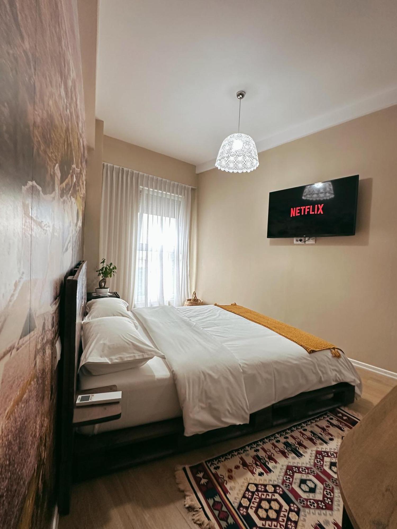 Bed and Breakfast 107 Dreams Тирана Екстер'єр фото